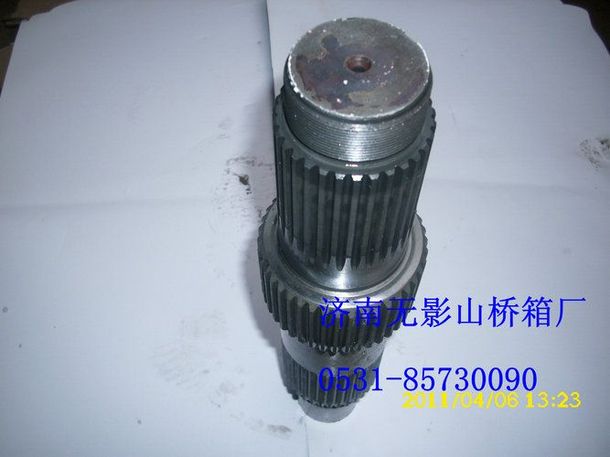 AZ9981320105,AC16輸入軸,一路歡歌(山東)汽車(chē)配件有限公司
