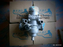 1108935600015,制動(dòng)管路雙向閥總成,北京遠(yuǎn)大歐曼汽車配件有限公司