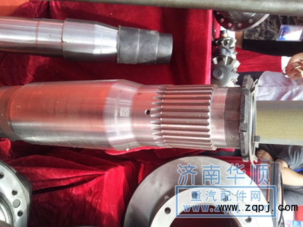 ,半軸套管,濟南泉卡動力汽車配件有限公司