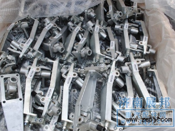 WG9725240107,操縱機(jī)構(gòu)總成（換擋底座）,濟(jì)南冠澤卡車配件營(yíng)銷中心