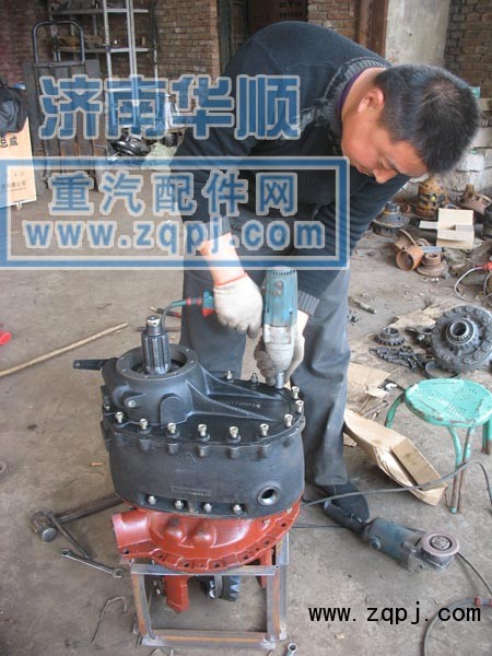 ,歐曼中橋中段,濟南泉卡動力汽車配件有限公司