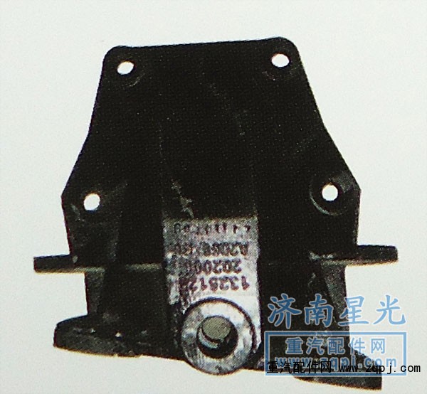 ,歐曼前簧后支架,濟南星光汽車配件銷售中心