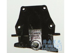 ,歐曼前簧后支架,濟南星光汽車配件銷售中心