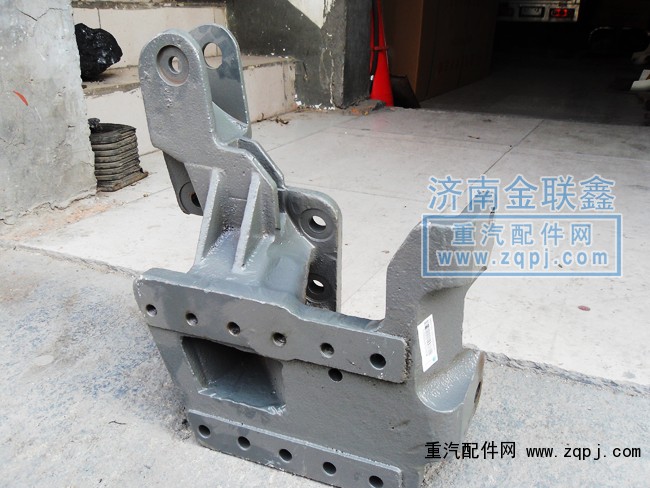 WG9131470030,方向機(jī)支架,濟(jì)南金聯(lián)鑫重汽配件中心庫