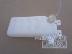 AZ9112530403,STRW前臥式膨脹水箱,濟南新利和汽車配件有限公司