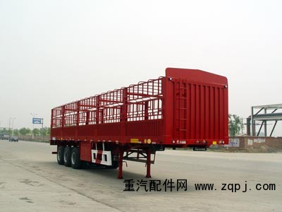 ,低平板半掛車、挖掘機運輸車,梁山龍達工貿(mào)有限公司
