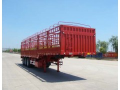 ,半掛車、挖掘機運輸車,梁山龍達工貿(mào)有限公司