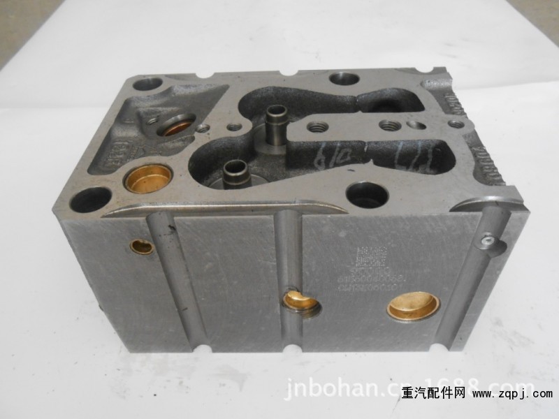 重汽發(fā)動機(jī)汽缸蓋61560040068/61560040068