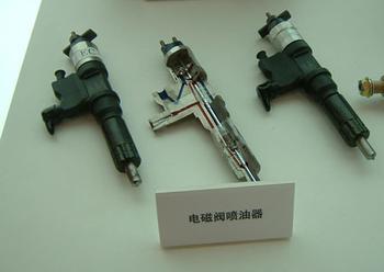 VG1096080010,噴油器8100,濟(jì)南諾誠(chéng)重型汽車配件有限公司