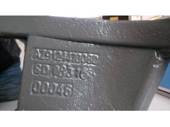 AZ9124470080,轉(zhuǎn)向器支架,濟(jì)南鵬旭偉業(yè)重汽配件銷售公司