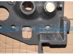 AZ1682430232,AZ1682430232-駕駛室翻轉(zhuǎn)支架-右--HOWO,山東康潤機械制造有限公司