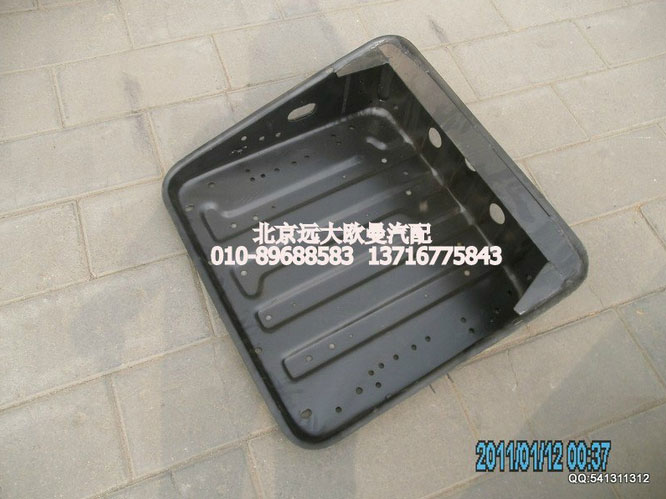 1424236100004,電瓶箱體,北京遠(yuǎn)大歐曼汽車(chē)配件有限公司