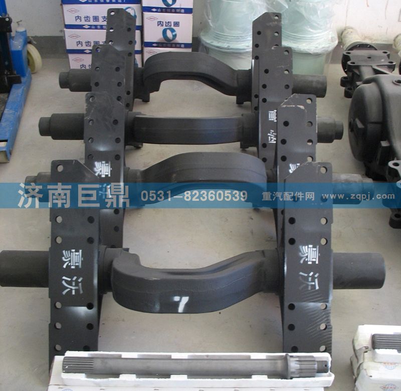 1325129562009/1,平衡軸帶支架,濟(jì)南鑫巨鼎汽車配件有限公司
