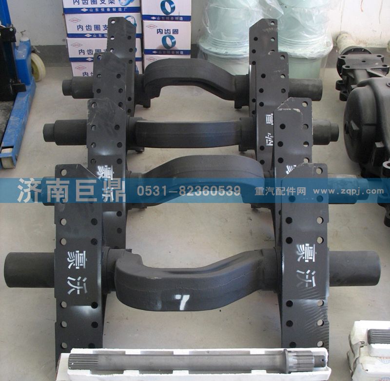 1325129562009/1,平衡軸帶支架,濟(jì)南鑫巨鼎汽車配件有限公司