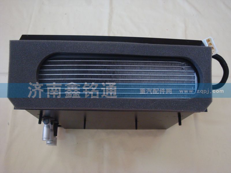 陜汽奧龍新式暖風(fēng)機(jī)頭帶空調(diào)/DZ11241840101