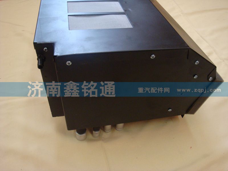 陜汽奧龍新式暖風(fēng)機(jī)頭帶空調(diào)/DZ11241840101