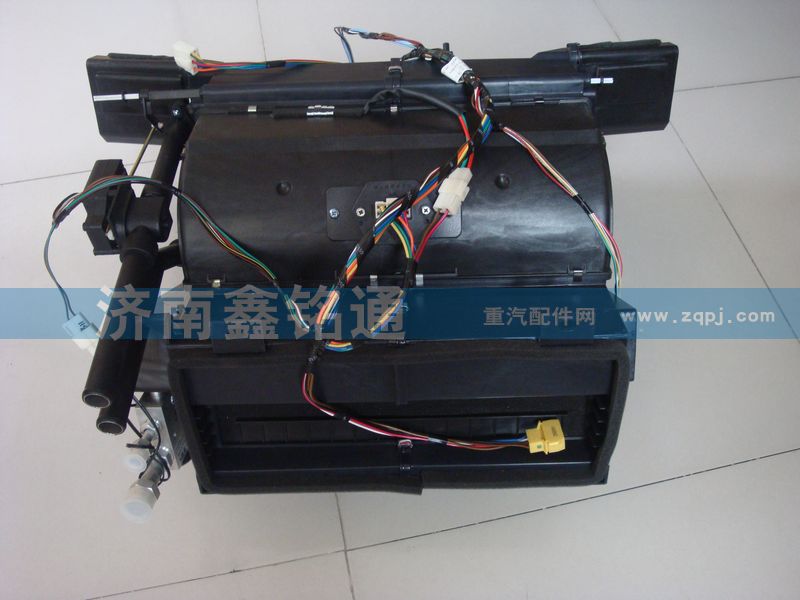 AZ1608840045,暖風機總成,濟南晨駿汽車空調(diào)有限公司