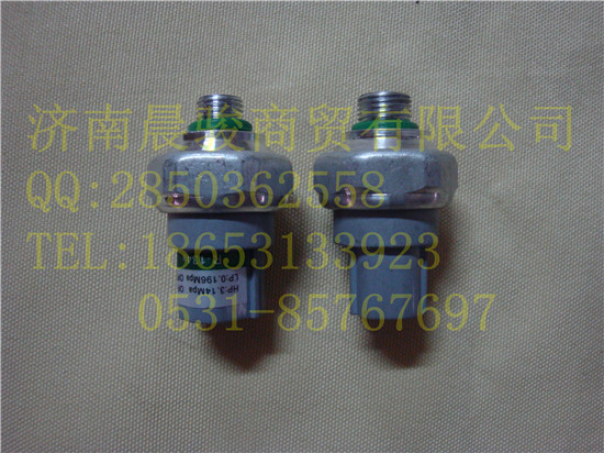 陜汽德龍F3000干燥瓶壓力開關(guān)/