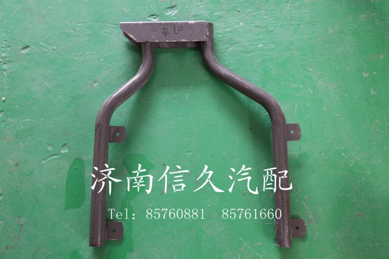 9725952010,后輪擋泥板中間支架,濟(jì)南信久汽配銷售中心