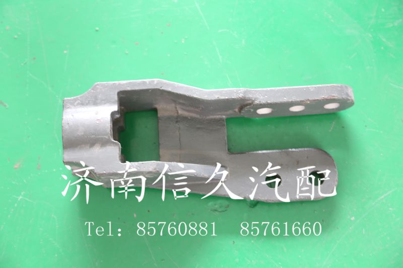 9725930028,豪沃前牽引鉤座,濟(jì)南信久汽配銷售中心