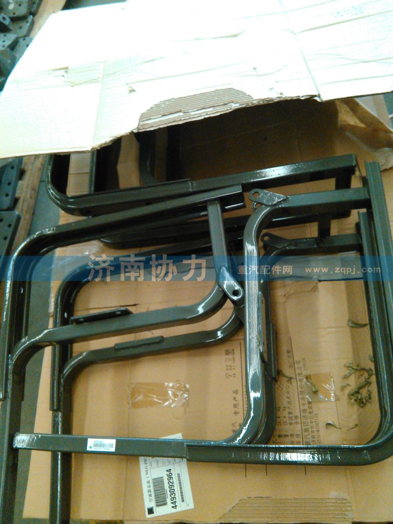 WG9925544060,尿素箱支架總成,濟南明鉅汽車配件有限公司（原濟南協(xié)力）