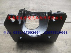 DZ93189932240,主保險杠固定座（右）,濟南尊龍(原天盛)陜汽配件銷售有限公司