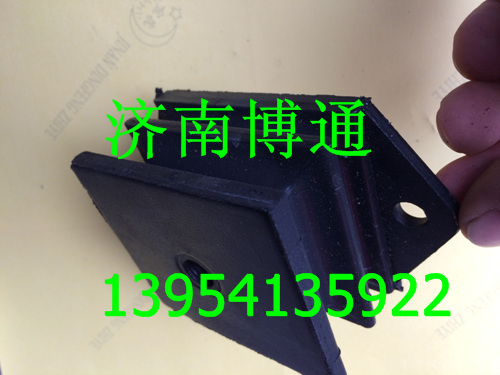 DZ9114593001,DZ9114593001發(fā)動機(jī)前懸置軟墊,濟(jì)南博通重汽備件庫