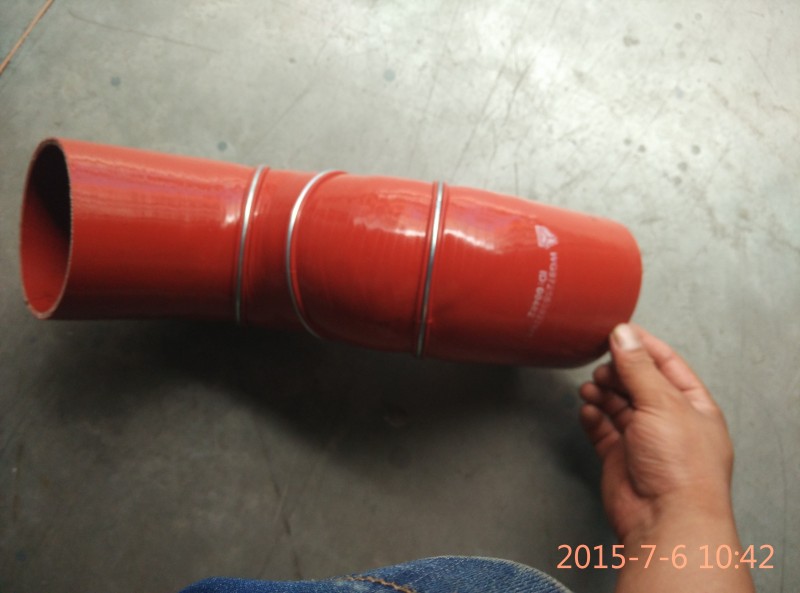 WG9725530278,中冷器進(jìn)氣膠管,濟(jì)南市威沃汽車(chē)用品有限公司