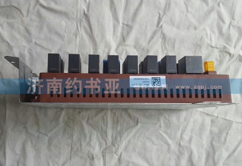 A7中央電氣接線盒,WG9918580002,濟(jì)南約書(shū)亞汽車(chē)配件有限公司（原華魯信業(yè)）