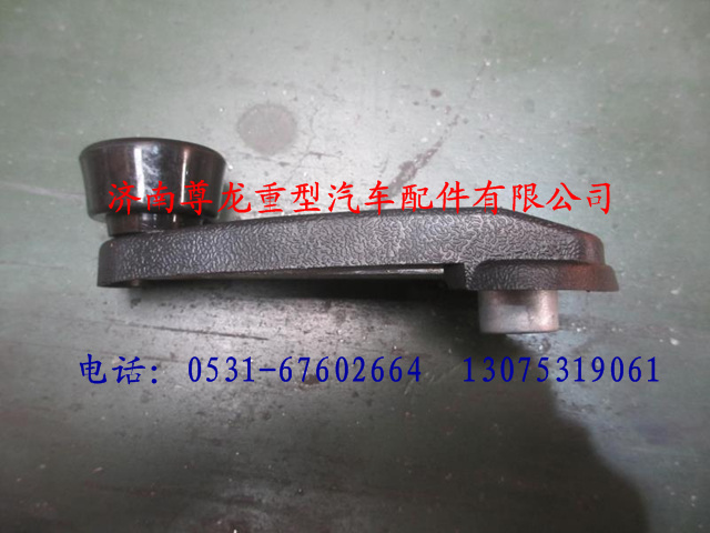 81.62641.6052,陜汽德龍F2000升降器手柄,濟南尊龍(原天盛)陜汽配件銷售有限公司