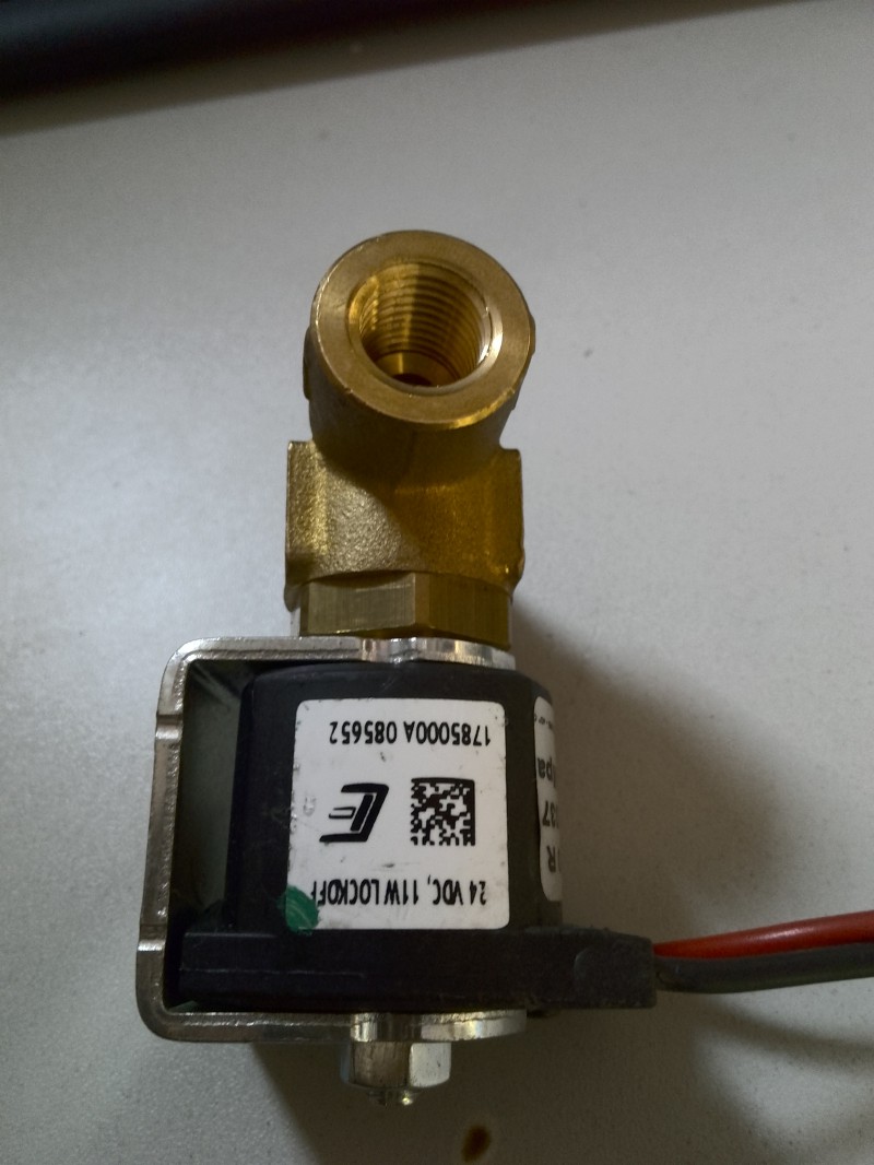 VG1540110431,低壓電磁閥,濟(jì)南杭曼汽車(chē)配件有限公司