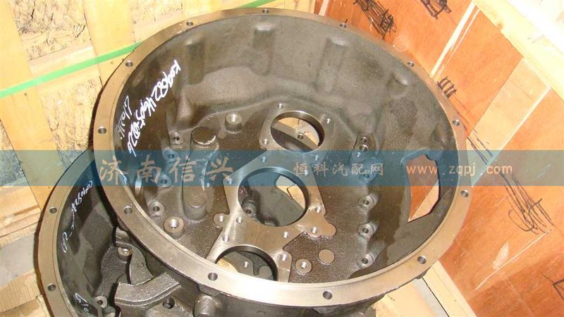 AZ2220000205,變速器前殼（拉式、超速檔）,濟(jì)南信興汽車配件貿(mào)易有限公司