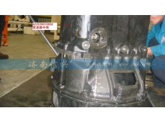 AZ2220010002,變速器中殼（16檔）,濟南信興汽車配件貿(mào)易有限公司