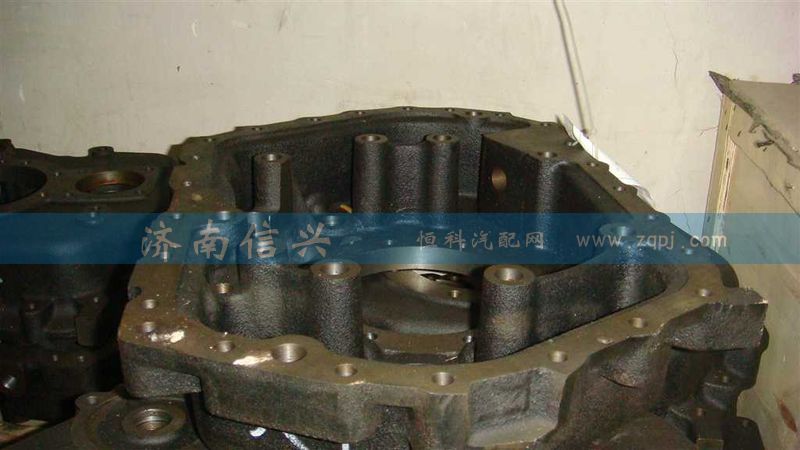 AZ2220100005,變速器后殼（HW20716）,濟(jì)南信興汽車配件貿(mào)易有限公司