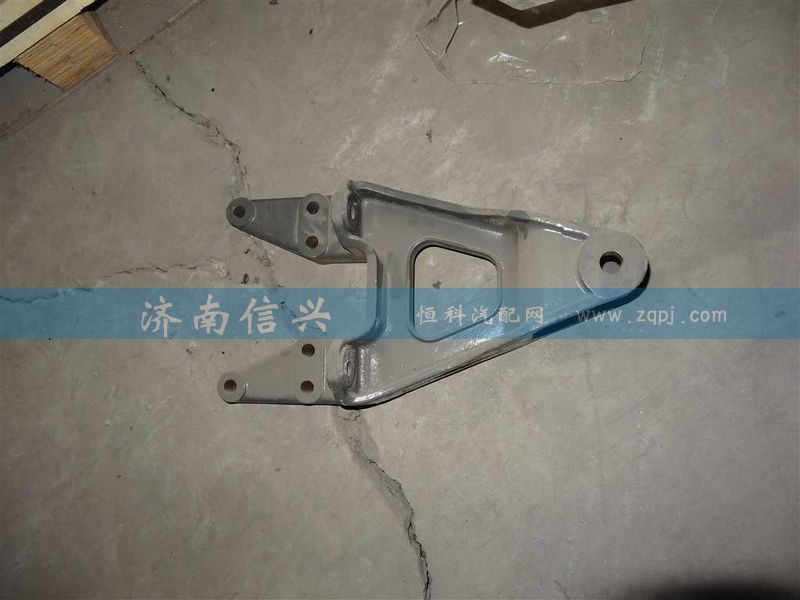 WG9925520617,左板簧支架總成(科曼),濟(jì)南信興汽車(chē)配件貿(mào)易有限公司