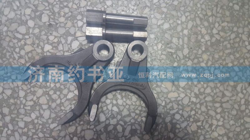 81.35619.0003,德龍485差速器操縱桿,濟南約書亞汽車配件有限公司（原華魯信業(yè)）