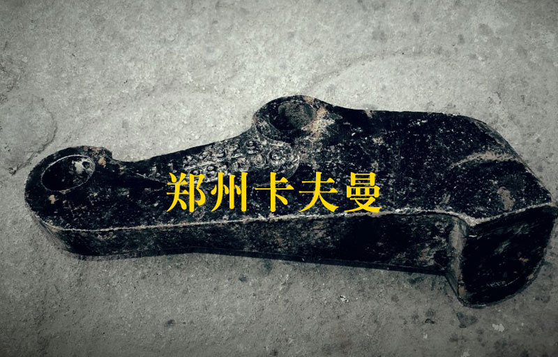 1122929281006,歐曼減震器支架,鄭州卡夫曼汽車配件銷售有限公司