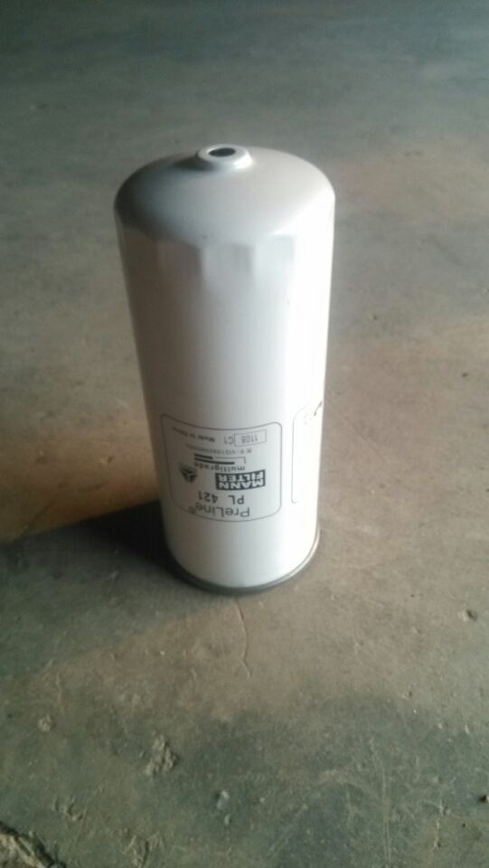 VG1092080052,燃油粗濾器濾芯,濟南馳納重型汽車進出口貿(mào)易有限公司
