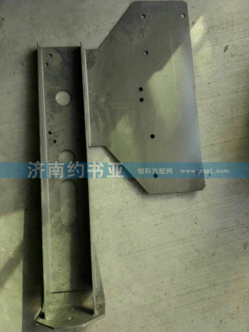 AZ9925943805,A7左后尾燈支架,濟(jì)南約書亞汽車配件有限公司（原華魯信業(yè)）