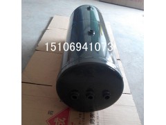 WG9000360721,HOWOA7儲(chǔ)氣筒,濟(jì)南鑫誠(chéng)旭歐曼汽車(chē)配件有限公司