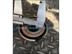 WG9925522104,前鋼板襯套（鐵包膠）,濟南翊博汽車配件有限公司