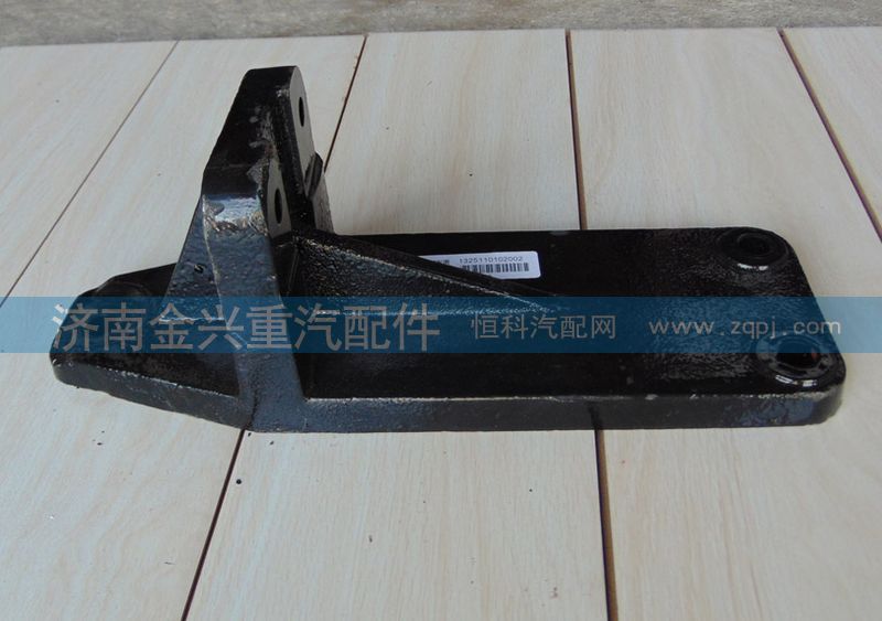 141811018002,發(fā)動機托架,濟南聯(lián)樂汽車零部件有限公司