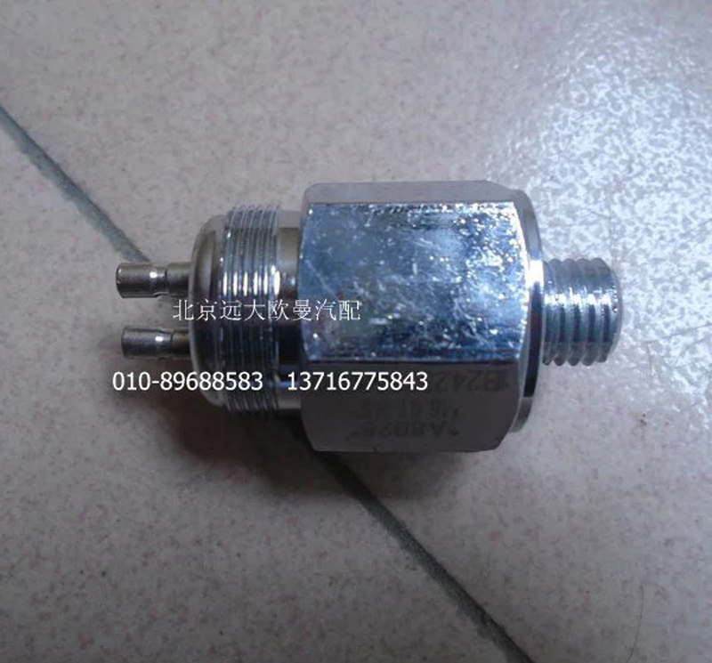 1B24237300026,駐車(chē)制動(dòng)指示燈開(kāi)關(guān),北京遠(yuǎn)大歐曼汽車(chē)配件有限公司