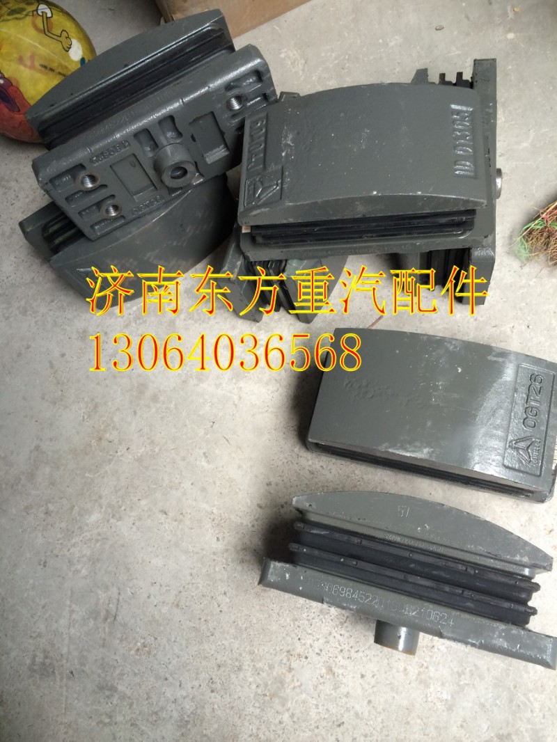 WG9925525286,后鋼板膠塊,濟南東方重汽配件銷售中心