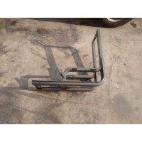 WG9925560040豪沃尿素箱支架總成