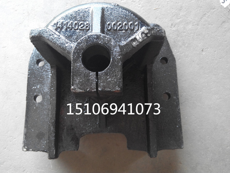 1414028002001,后簧前支架,濟(jì)南鑫誠(chéng)旭歐曼汽車(chē)配件有限公司