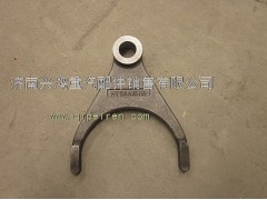 AZ9970320127,重汽AC26橋軸間撥叉,濟(jì)南興鴻重汽配件銷售中心