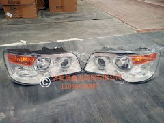 100442100006,右前組合燈總成,濟南泉鑫溢商貿(mào)有限公司