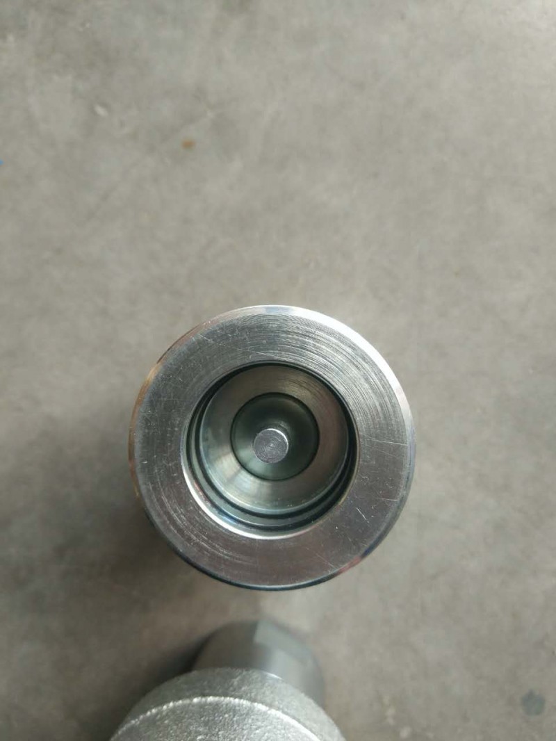 01332630,油缸油管接頭,濟(jì)南市威沃汽車(chē)用品有限公司