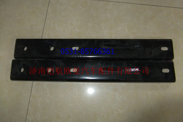 1138135613002,儲氣筒支架,濟南愷航歐曼汽車配件有限公司